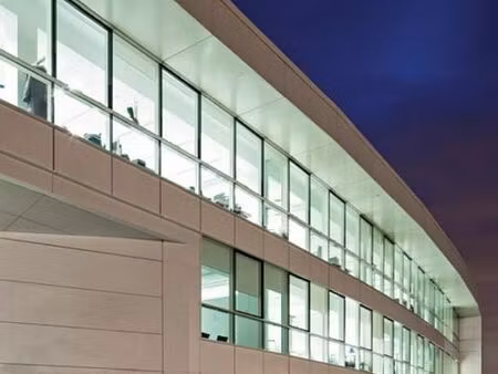 vente/location bureau roissy en france 25 000 m²