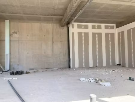 location bureau 81m2 saint-cyprien 66750 - 1500 € - surface privée