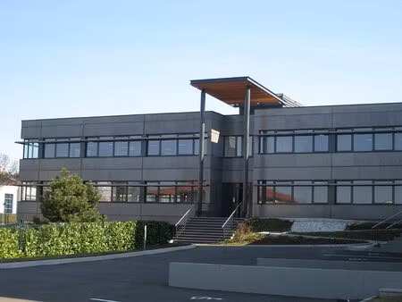 location bureau ste foy les lyon 180 m²