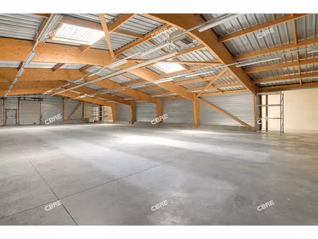 vente/location entrepôt / local d'activités montlhery 1 732 m²