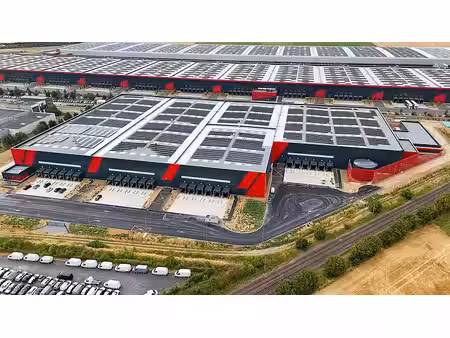 location entrepôt / local d'activités nanteuil le haudouin 25 900 m²