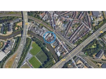 centraal gelegen magazijn/garage in ledeberg.