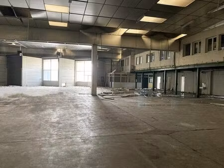 vente local d'activités amilly 3 451 m²