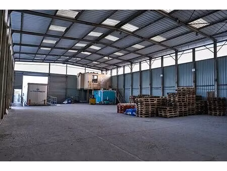 location local d'activités arpajon 200 m²