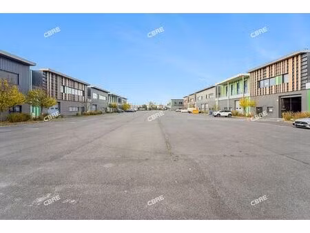 location local d'activités conflans ste honorine 1 008 m²