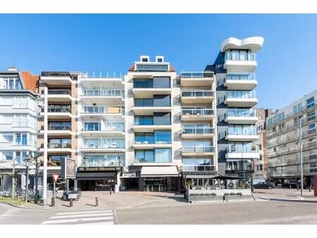 bien commercial lavec superbe situation sur l'avenue du lit