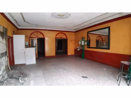 location local commercial 83m2 le teil 07400 - 300 € - surface privée