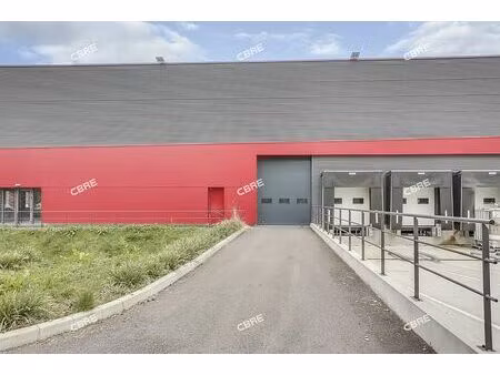 location local d'activités maurepas 1 291 m²