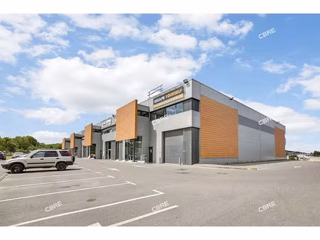 location local d'activités montlhery 249 m²