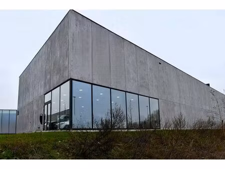 location local d'activités roncq 1 600 m²