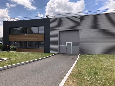 location local d'activités ste genevieve des bois 1 265 m²