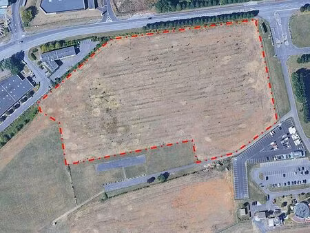 location terrain lognes 100 000 m²