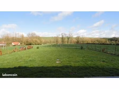 terrain 1028 m² conteville