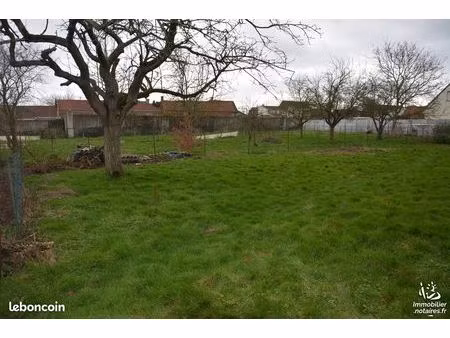 terrain 1300 m² ferfay