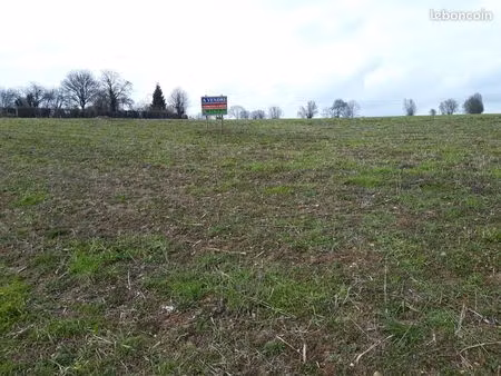 4 terrains à le favril (nord)