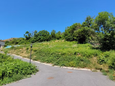 terrain constructible vals pres le puy - 861 m2