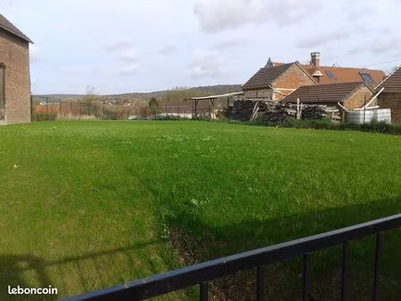 terrain à bâtir de 677 m²