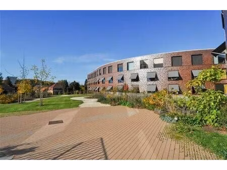 appartement de service au rez-de-chaussée avec 1 chambre