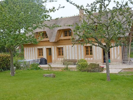 chaumiere renovee - location meublée - 150m² environ