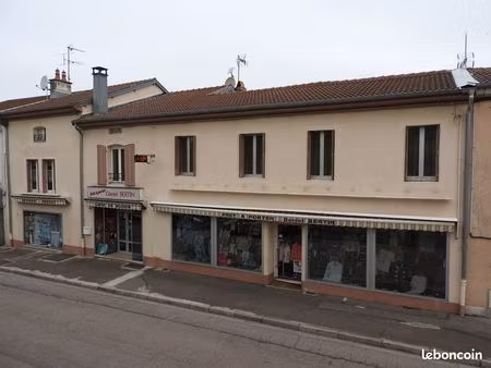 location d'un immeuble (appartement + local commercial)