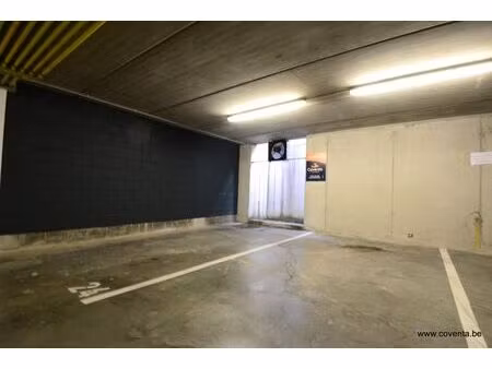 autostaanplaats te koop in roeselare (rumbeke).