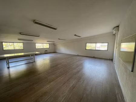 location bureau begles 170 m²