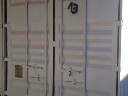 box  garage  local parking