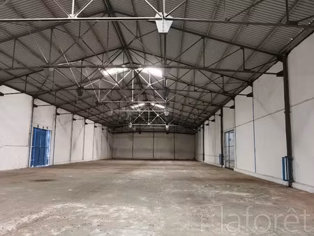 location locaux professionnels 500 m² à le morne rouge (97260)  2 600 €