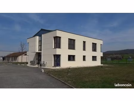 bureaux crémieu 38460