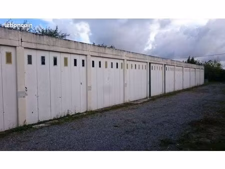 garages à louer