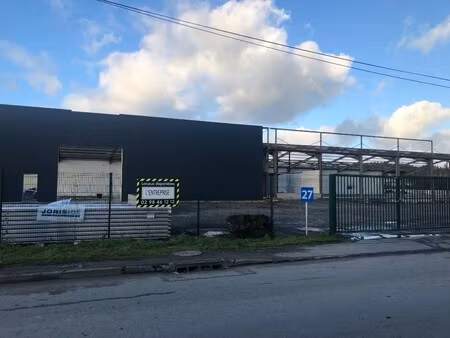 location local commercial