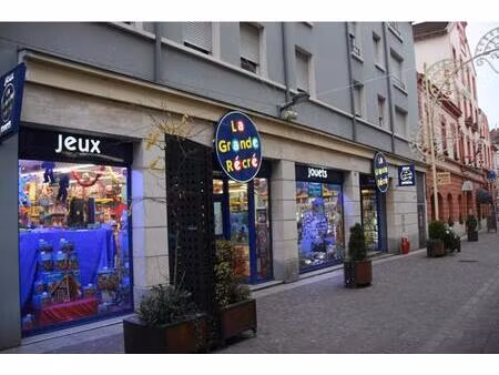 local commercial 700 m² environ centre ville de montbeliard