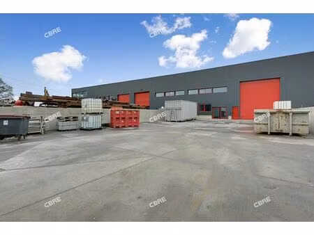 location local d'activités st germain les arpajon 424 m²