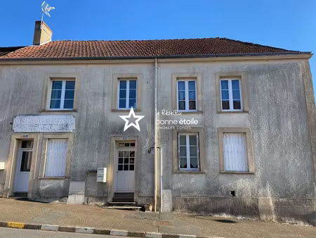 vente appartement 6 pièces 146 m² à neufchâtel-en-saosnois (72600)  168 000 €