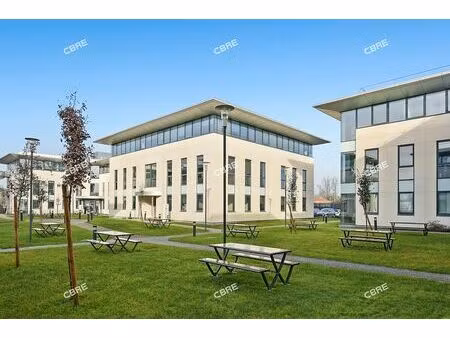 location bureau le haillan 419 m²