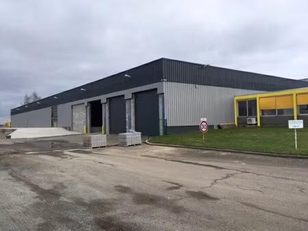 entrepôts à louer à chapelle-lez-herlaimont