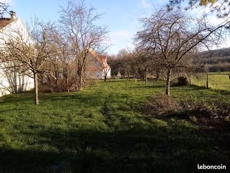 terrain 599m² à blesmes  village calme
