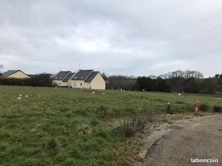 terrain 300 m² coësmes