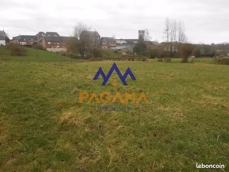 terrain 1 200 m² prisches