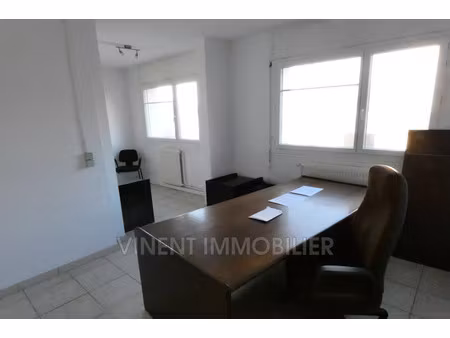 location bureau 60m2 montélimar 26200 - 1010 € - surface privée