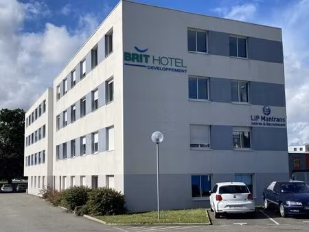 location bureau chantepie 296 m²