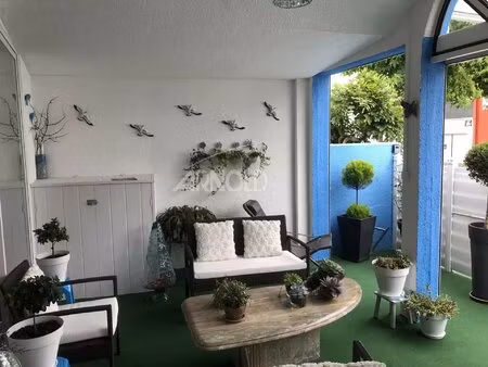 proche gare et hôpital villa appartement