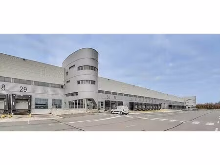 location entrepôt / local d'activités chatres 5 818 m²