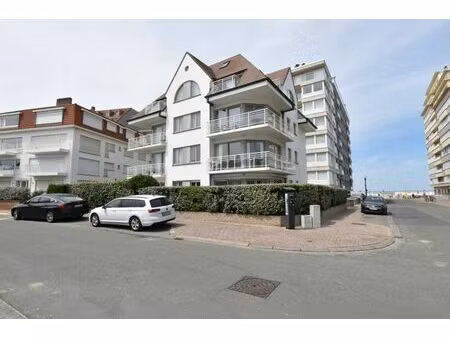 parcelle située au centre  à distance de marche du front ...