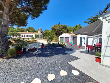 vente maison 11 pièces 166m2 saint-georges-d'oléron 17190 - 1291700 € - surface privée