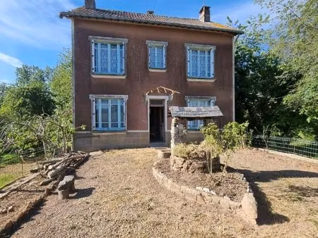 maison 7 pièces 105 m²
