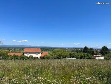 terrain constructible boën sur lignon 925 m2