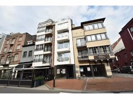 rez-de-chaussée commercial (casco) situé au début de l'avenu