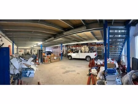 location local d'activités emerainville 400 m²