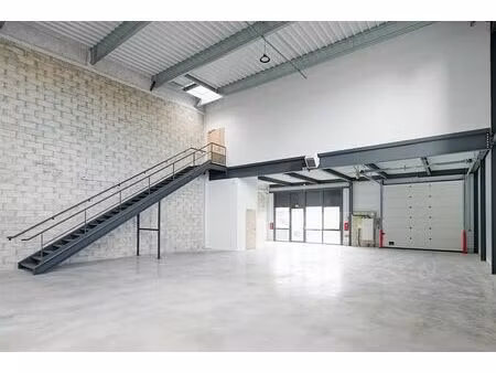 location local d'activités eragny sur oise 544 m²